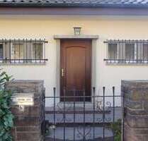 Haus zum Mieten in Pforzheim 2.200,00 € 240 m²