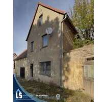 Haus zum Kaufen in Hecklingen 25.000,00 € 90 m²