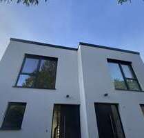 Haus zum Mieten in Berlin 2.714,56 € 123.61 m²