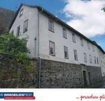 Haus zum Kaufen in Dillenburg 169.000,00 € 227 m²