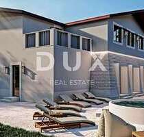 Haus zum Kaufen in Oprtalj 550.000,00 € 333 m²