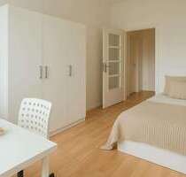 WG-Zimmer in Berlin 680,00 € 10 m²