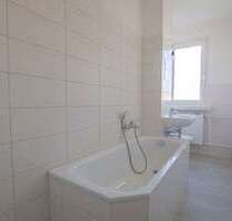 Wohnung zum Mieten in Halle (Saale) 210,00 € 43.73 m²