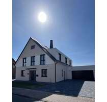 Haus zum Mieten in Wolfsburg 3.350,00 € 240 m²