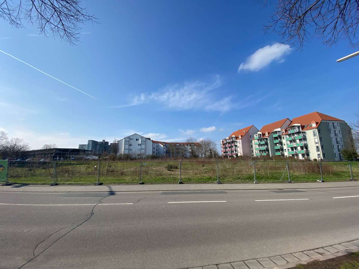 Grundstück zu verkaufen in Worms Herrnsheim 2.290.400,00 € 5731 m² - Worms / Herrnsheim