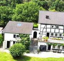 Haus zum Kaufen in Witten Bommern 589.000,00 € 245.35 m² - Witten / Bommern