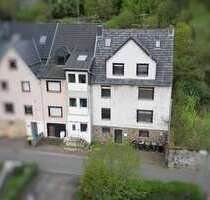 Haus zum Kaufen in Bad Münstereifel 318.000,00 € 496.41 m²
