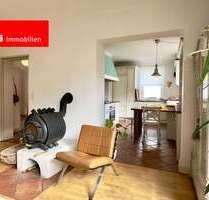 Haus zum Kaufen in Neu-Anspach 590.000,00 € 201 m²