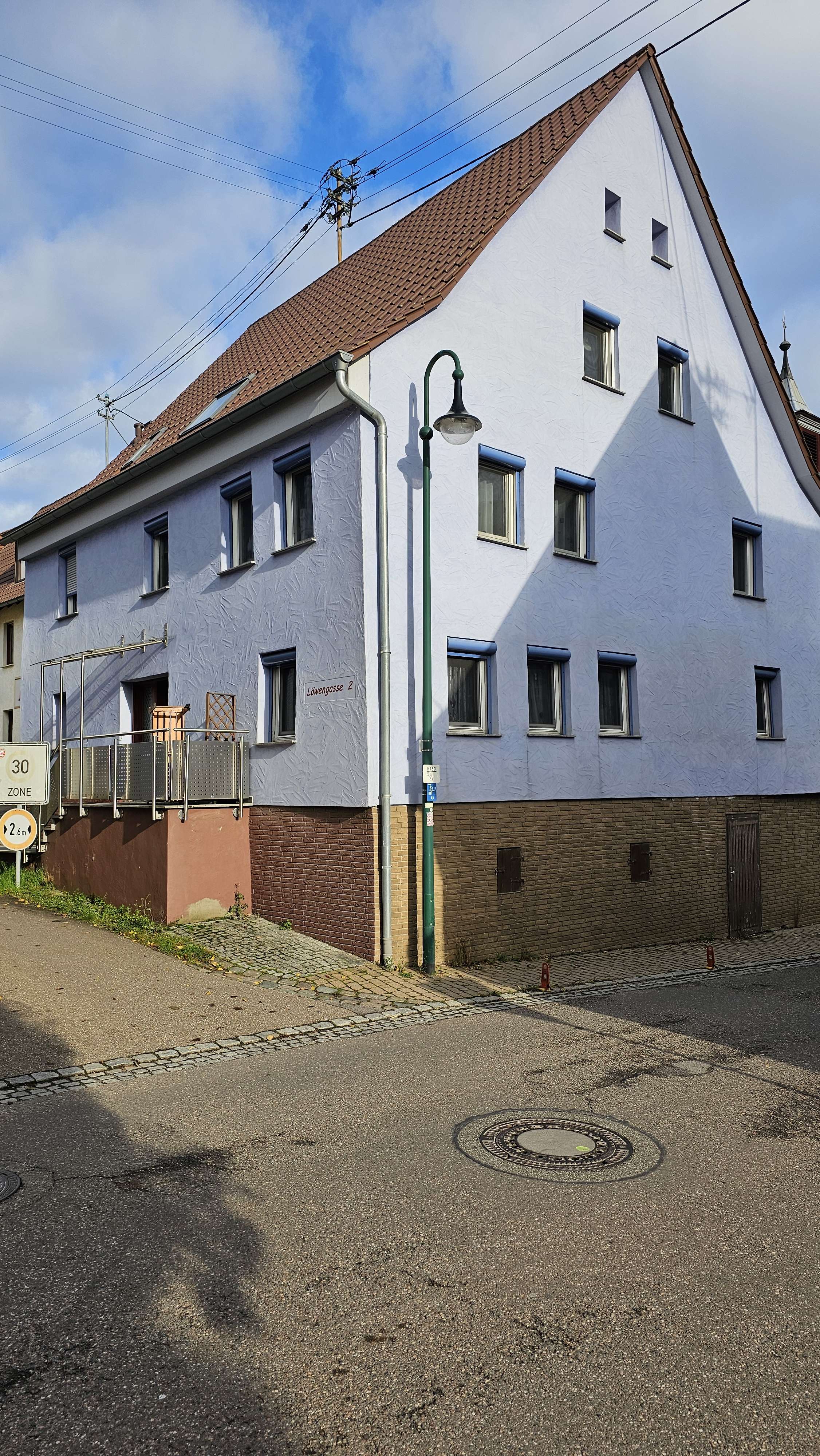Haus zum Mieten in Mühlacker 1.950,00 € 252 m²