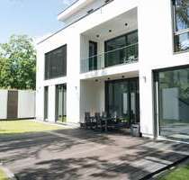 Haus zum Mieten in Berlin 8.450,00 € 395 m²