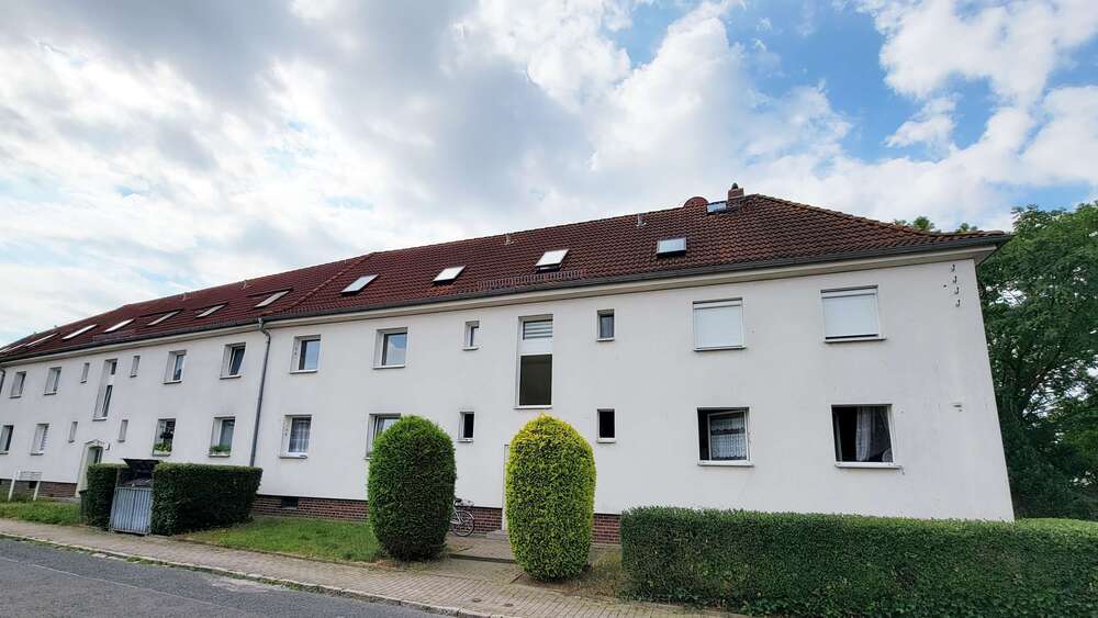 Wohnung zum Kaufen in Zwenkau 99.500,00 € 61.81 m²