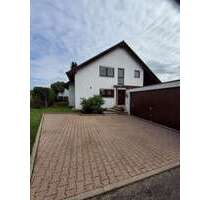 Haus zum Mieten in Weissach 2.500,00 € 229 m²