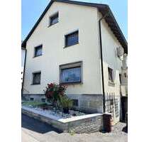 Haus zum Kaufen in Rödental 275.000,00 € 224 m²