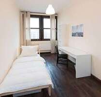 WG-Zimmer in München 800,00 € 141 m²