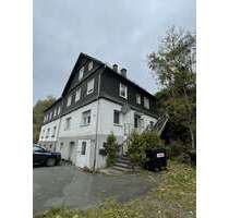 Haus zum Kaufen in Winterberg-Züschen 275.000,00 € 318 m²