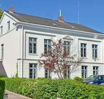 Haus zum Kaufen in Eutin 625.000,00 € 313 m²