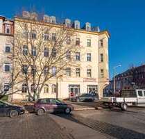 Wohnung zum Kaufen in Erfurt 299.000,00 € 231 m²