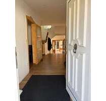 Haus zum Kaufen in Urleben 200.000,00 € 238 m²