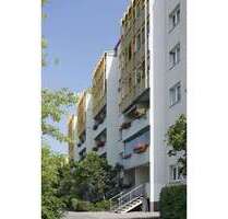 Wohnung zum Mieten in Halle (Saale) 331,00 € 56.65 m²
