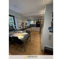 Haus zum Mieten in Bergkirchen 2.090,00 € 183 m²