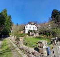 Haus zum Kaufen in Bad Herrenalb 325.000,00 € 290 m²