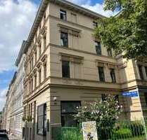 Wohnung zum Kaufen in Halle 210.000,00 € 96.43 m²