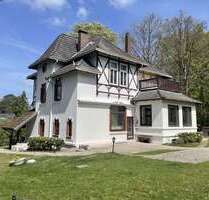 Haus zum Mieten in Wentorf bei Hamburg 3.640,00 € 260 m²