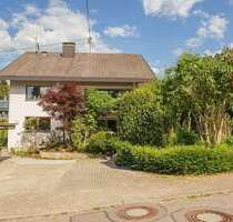 Haus zum Kaufen in Kirchzarten 850.000,00 € 326.67 m²