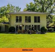 Haus zum Kaufen in Kleinmachnow 2.450.000,00 € 227 m²