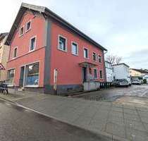 Haus zum Kaufen in Frankfurt am Main 1.300.000,00 € 293 m²