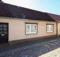 Haus zum Kaufen in Gnoien 39.000,00 € 111.13 m²