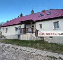 Haus zum Kaufen in Niederfinow 259.000,00 € 201 m²