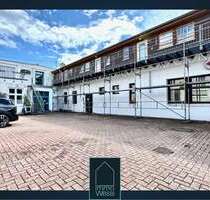 Haus zum Kaufen in Karlsruhe Knielingen 1.580.000,00 € 369.56 m² - Karlsruhe / Knielingen