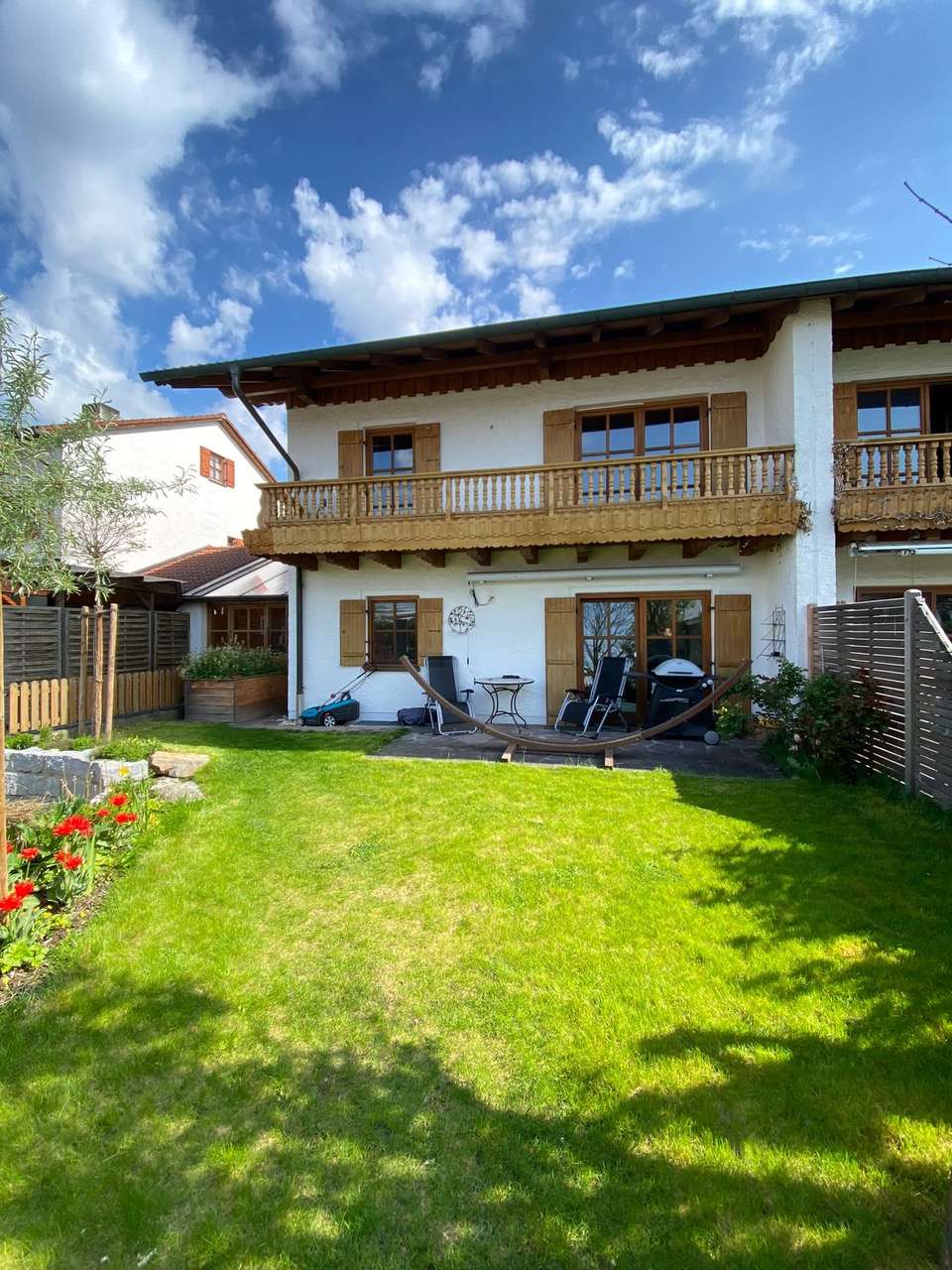 Haus zum Mieten in Mühldorf 1.545,00 € 180 m²