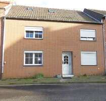 Haus zum Kaufen in Heinsberg 139.000,00 € 160 m²