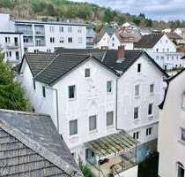 Haus zum Kaufen in Bad Salzschlirf 370.000,00 € 300.96 m²