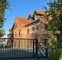 Haus zum Kaufen in Merseburg 3.750.000,00 € 1400 m²