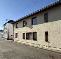 Haus zum Kaufen in Sankt Augustin 1.799.000,00 € 604 m²