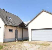 Haus zum Mieten in Königshain-Wiederau 1.200,00 € 140 m²