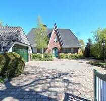 Haus zum Kaufen in Ahrensburg 1.340.000,00 € 235 m²