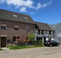 Haus zum Kaufen in Grafschaft 349.000,00 € 218 m²