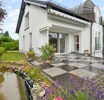 Haus zum Kaufen in Schmitten im Taunus 689.000,00 € 203 m²