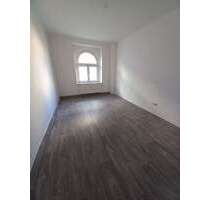 Wohnung zum Mieten in Werdau 310,00 € 58.36 m²