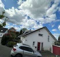 Haus zum Mieten in Wachtberg 2.350,00 € 195 m²