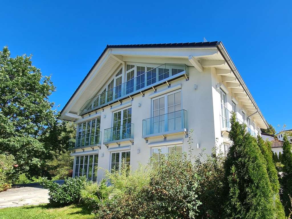 Haus zum Mieten in Starnberg 7.950,00 € 400 m²