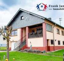 Haus zum Kaufen in Blankenheim 239.000,00 € 102 m²