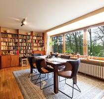 Trier-Feyen - Großzügiges freistehendes Wohnhaus in individueller Lage mit viel Grün