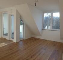 Neue helle Dachgeschosswohnung mit Flair im Energiesparhaus in Bonn-Endenich