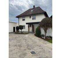 Einfamilienhaus mit Charme - mit Nebengebäude und Garage - Schirmitz