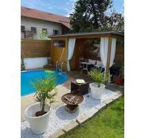-Preisreduzierung- Haus im Haus in Dichau: 5,5 Zimmer, 131,71 m² mit Garten, Sauna und Pool nahe Grafing